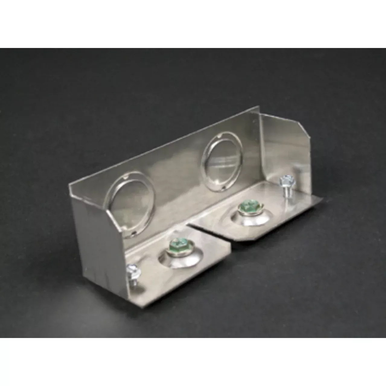 S4000 BLANK END FIT 2KO By Wiremold S4010B2